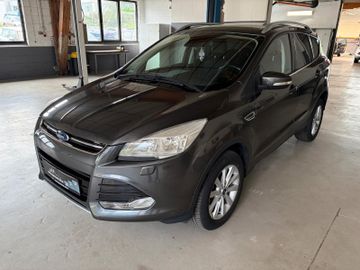 Ford Kuga - 1