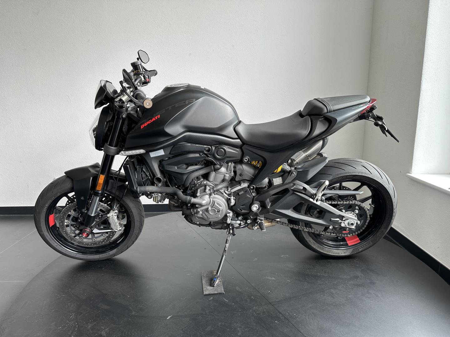 Ducati Monster 950 Dark Stealth