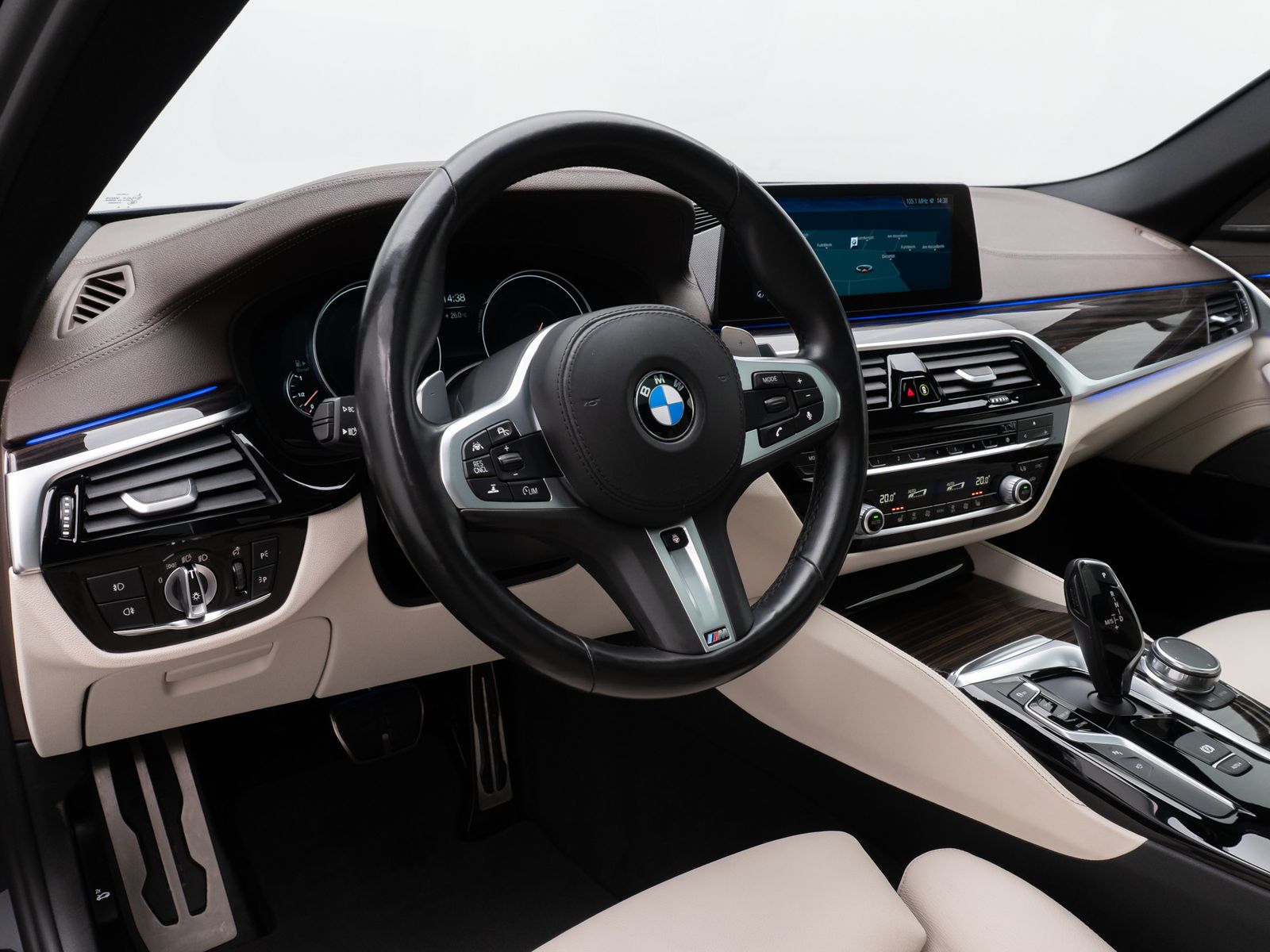 Fahrzeugabbildung BMW 530d xD M Sport 360°Komfort ACC HUD DisplKey H/K