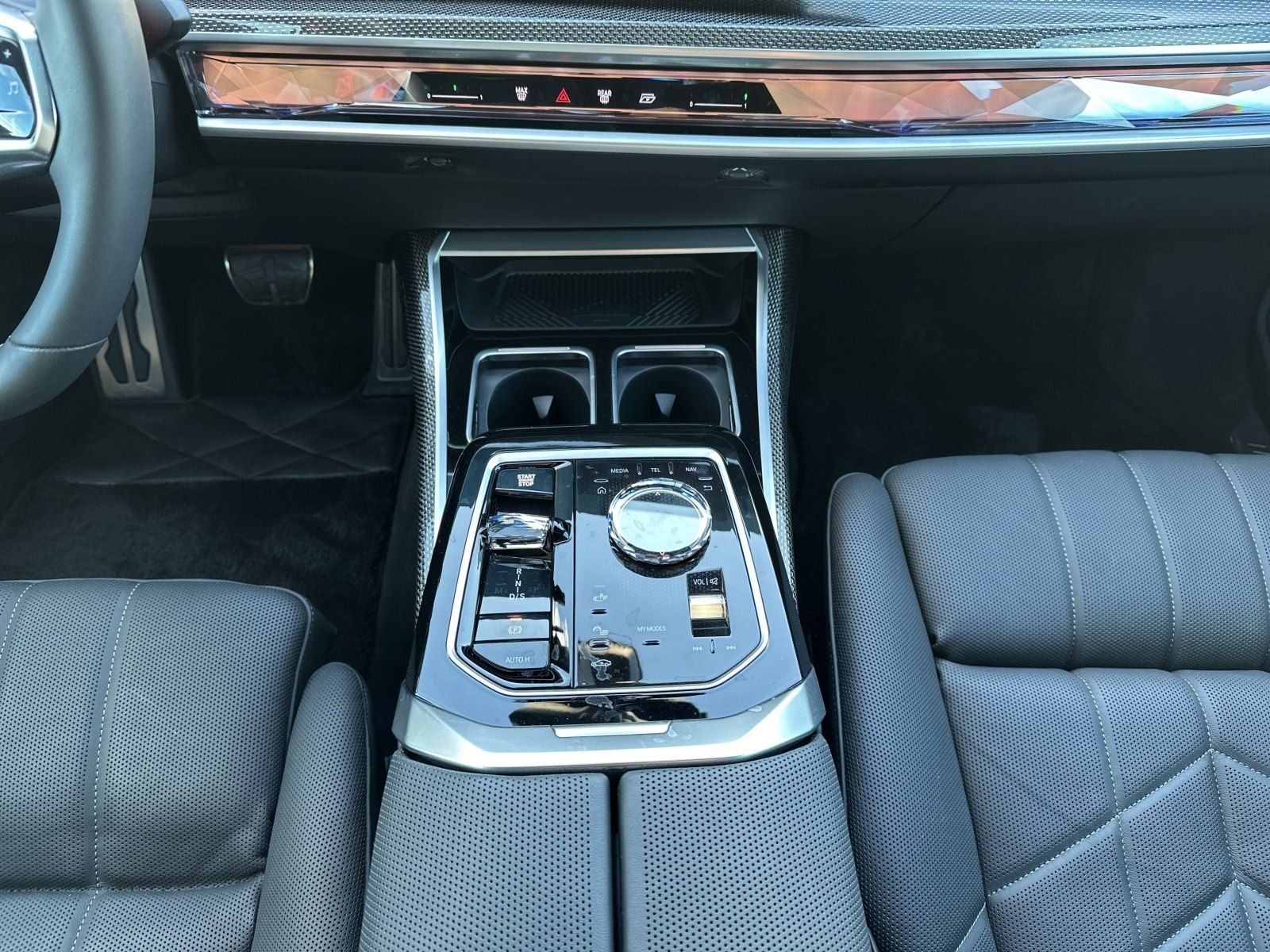 BMW M760 - Bild 13