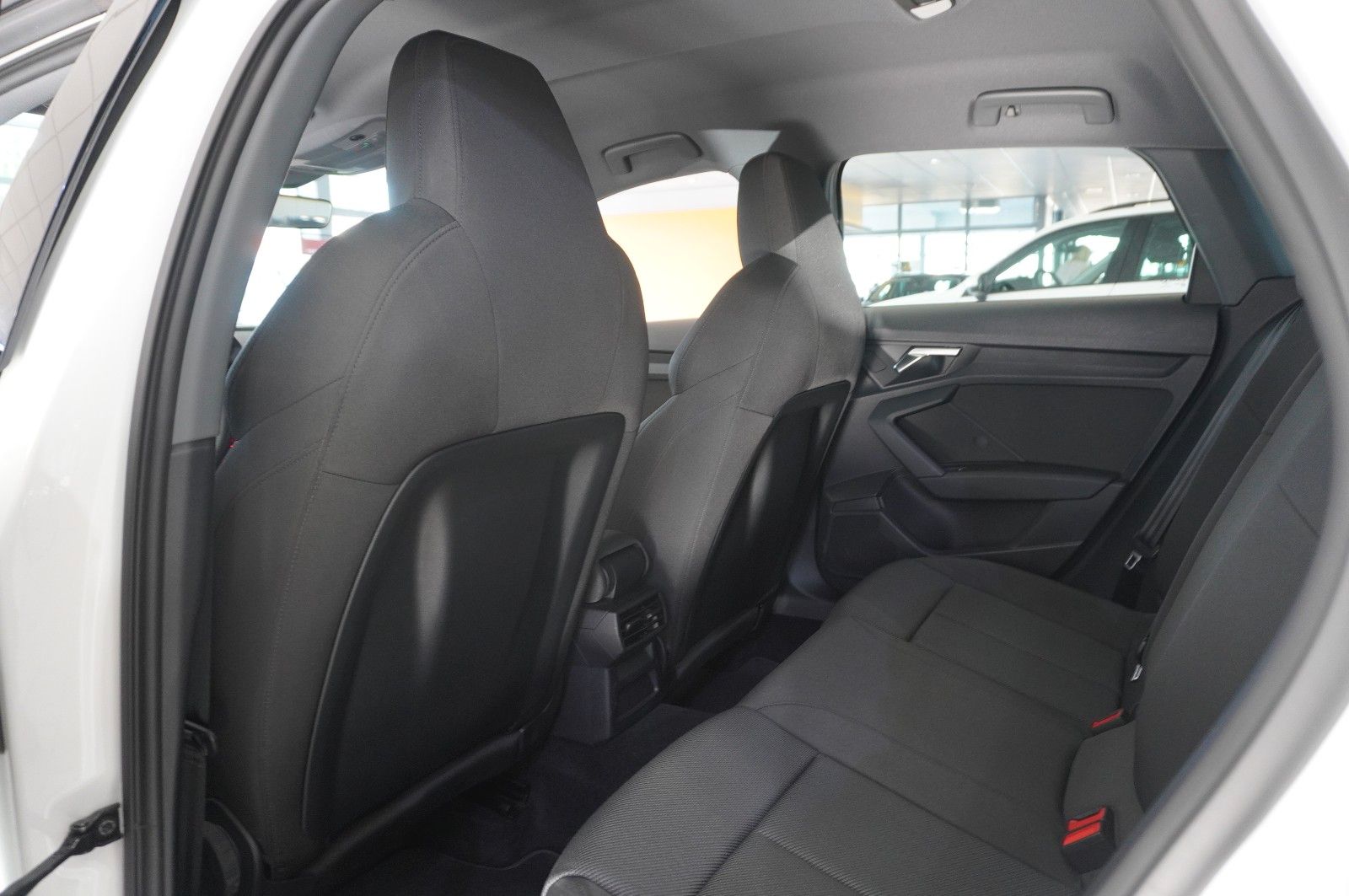 Fahrzeugabbildung Audi A3 Sportback 35 TFSI NAVI/LED/SHZ/VIRTU./TEMP.