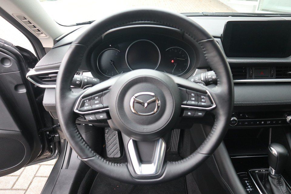 Fahrzeugabbildung Mazda 6 Exclusive-Line G-194 AT NAVI ACAA 360° MATRIX