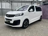 Opel Zafira Life Innovation AHK Nav Xenon Leder RFK - Opel Zafira Life: 7 Sitzer
