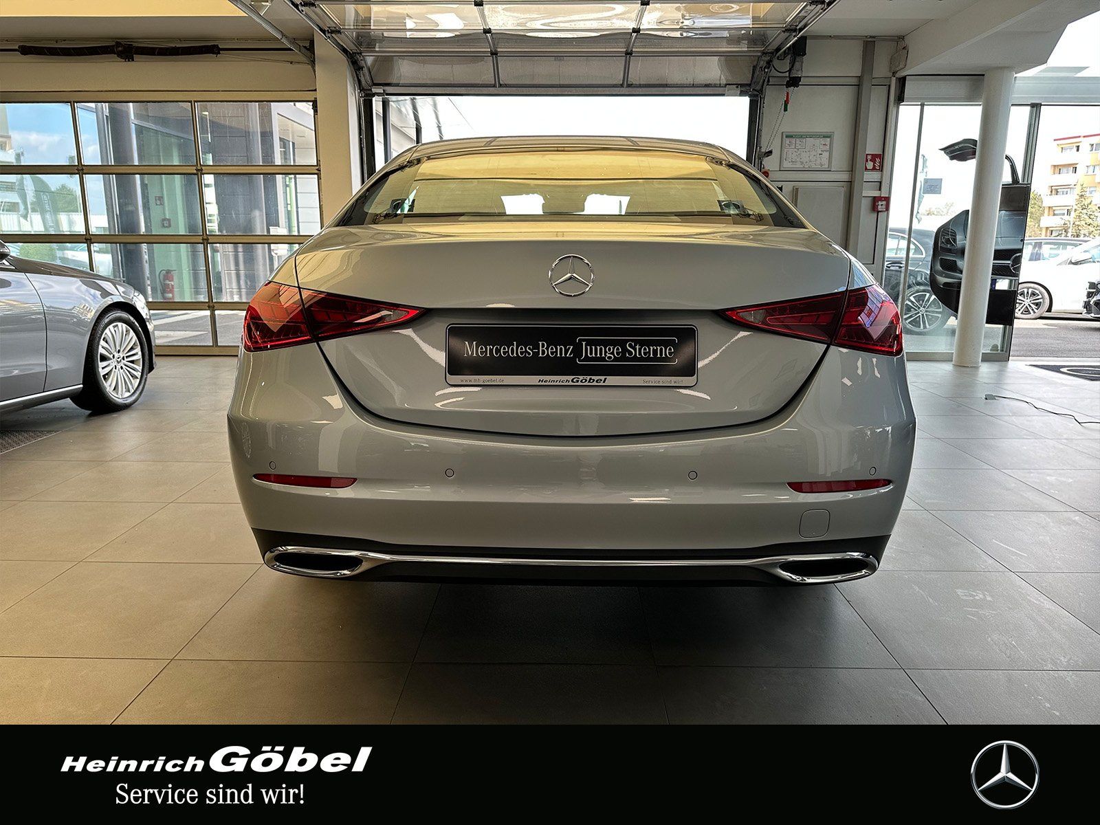 Fahrzeugabbildung Mercedes-Benz C 200 AVANTGARDE+SHD+360°KAM+LED+NAVI+CARPLAY