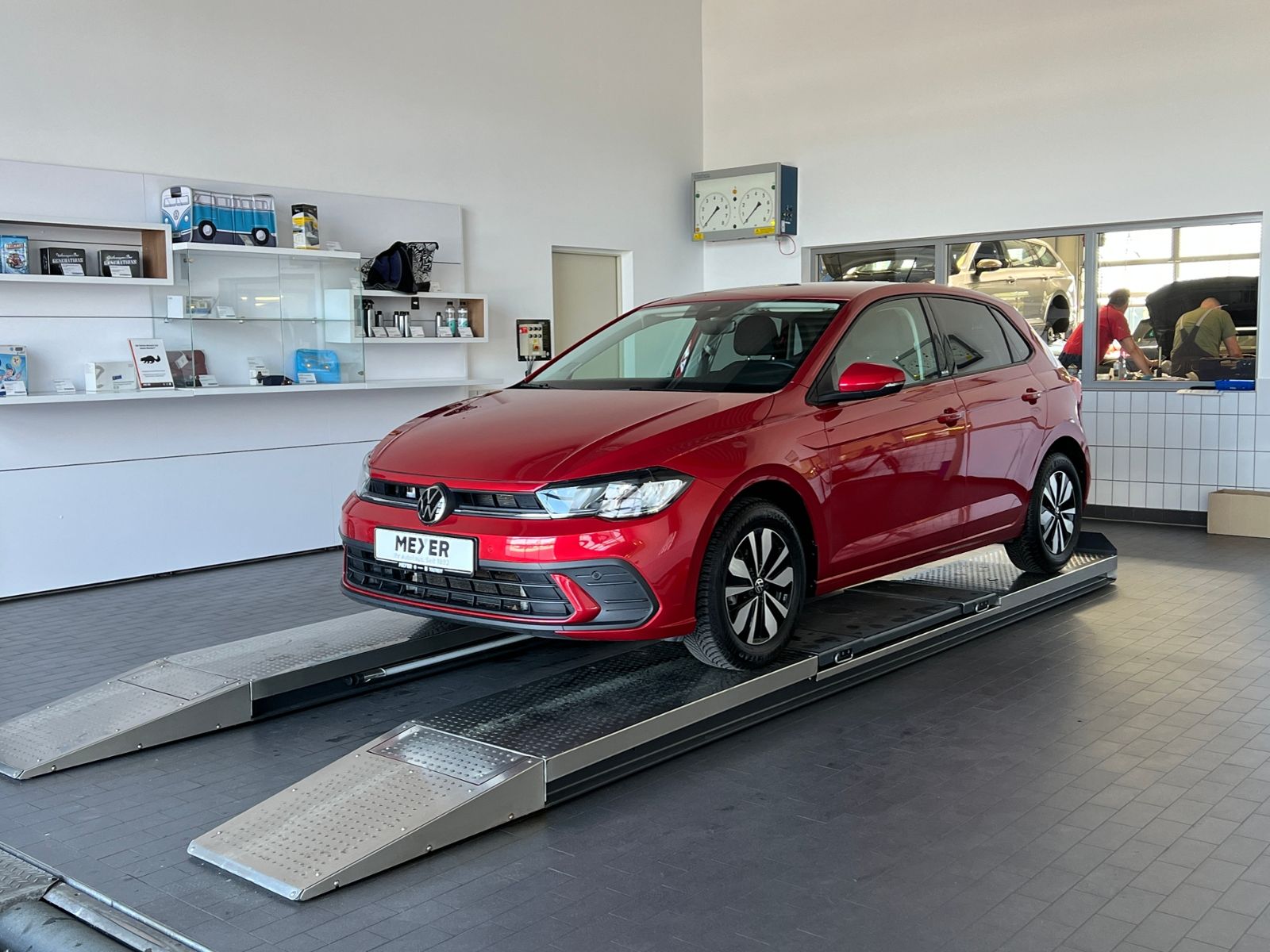 Fahrzeugabbildung Volkswagen Polo MOVE 1.0 TSI DSG *AHK, Kamera, LM'-15*