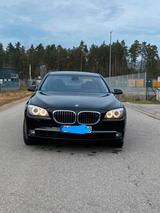 BMW 750i FO1 V8 - BMW 7 Series aus 2009