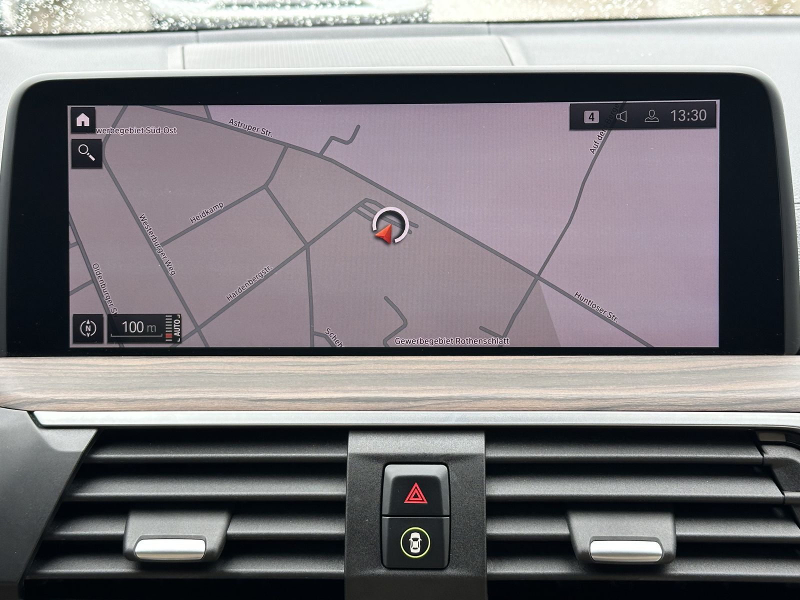 Fahrzeugabbildung BMW X4 M40d NAV+LED+HEAD-UP+PANO+360°+H&K+STANDHEIZU