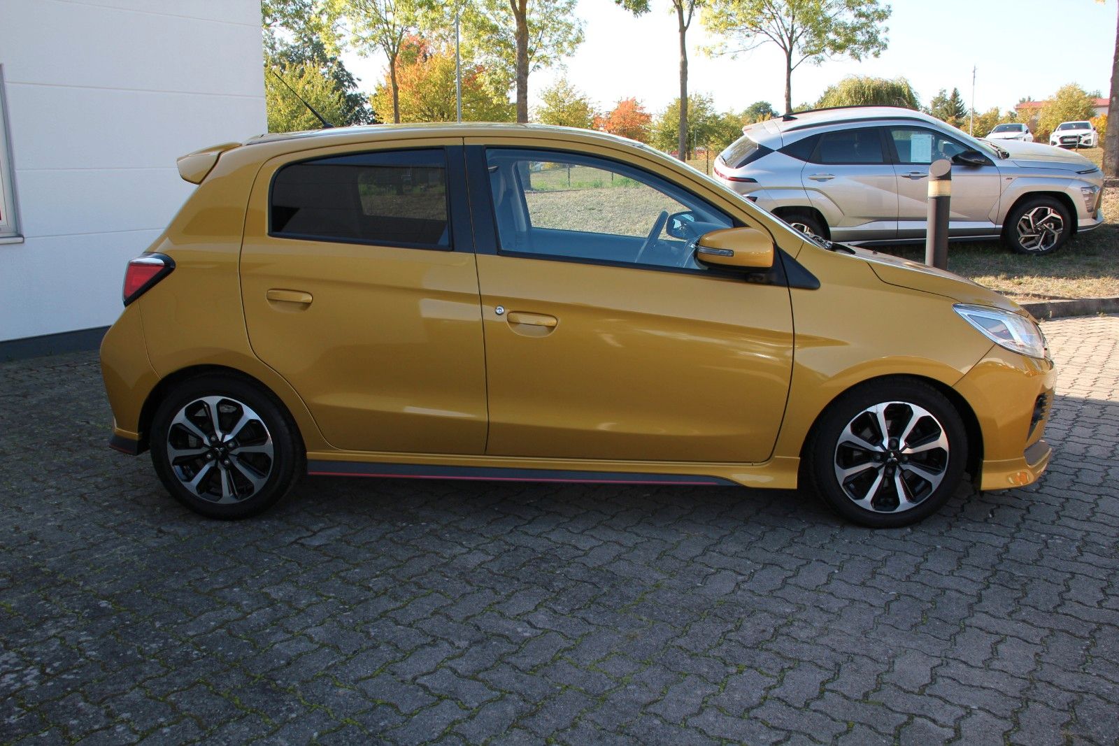 Fahrzeugabbildung Mitsubishi Space Star 1.2 MIVEC AS&G Top