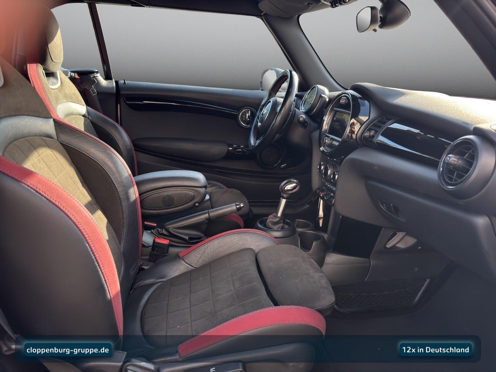 MINI Cooper S JCW Trim Navi+SHZ+HiFi+Klimaaut.+Ambi