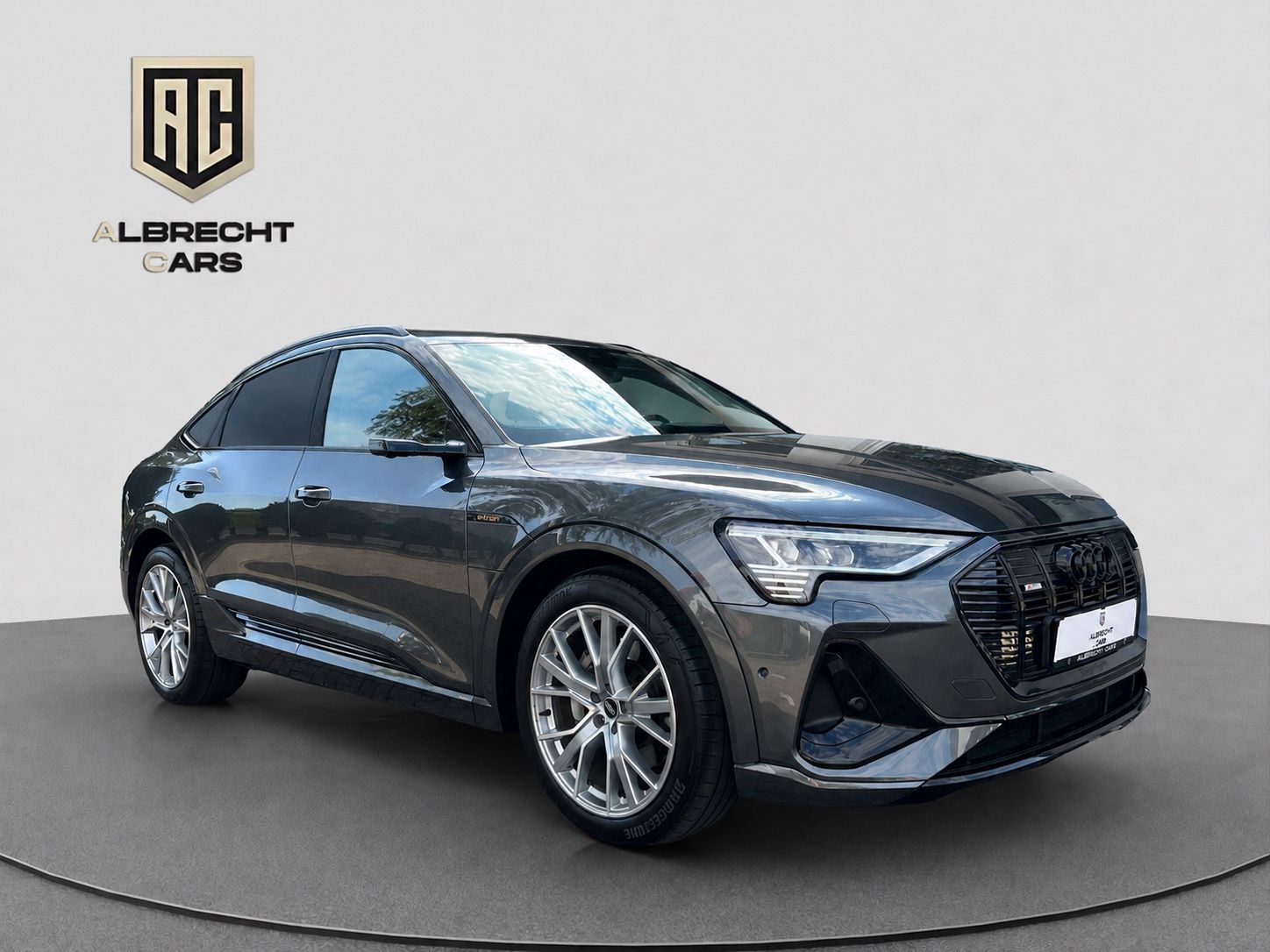 Audi e-tron Sportback 55 S-line AHK ACC B&O HUD LM21 imagem 3