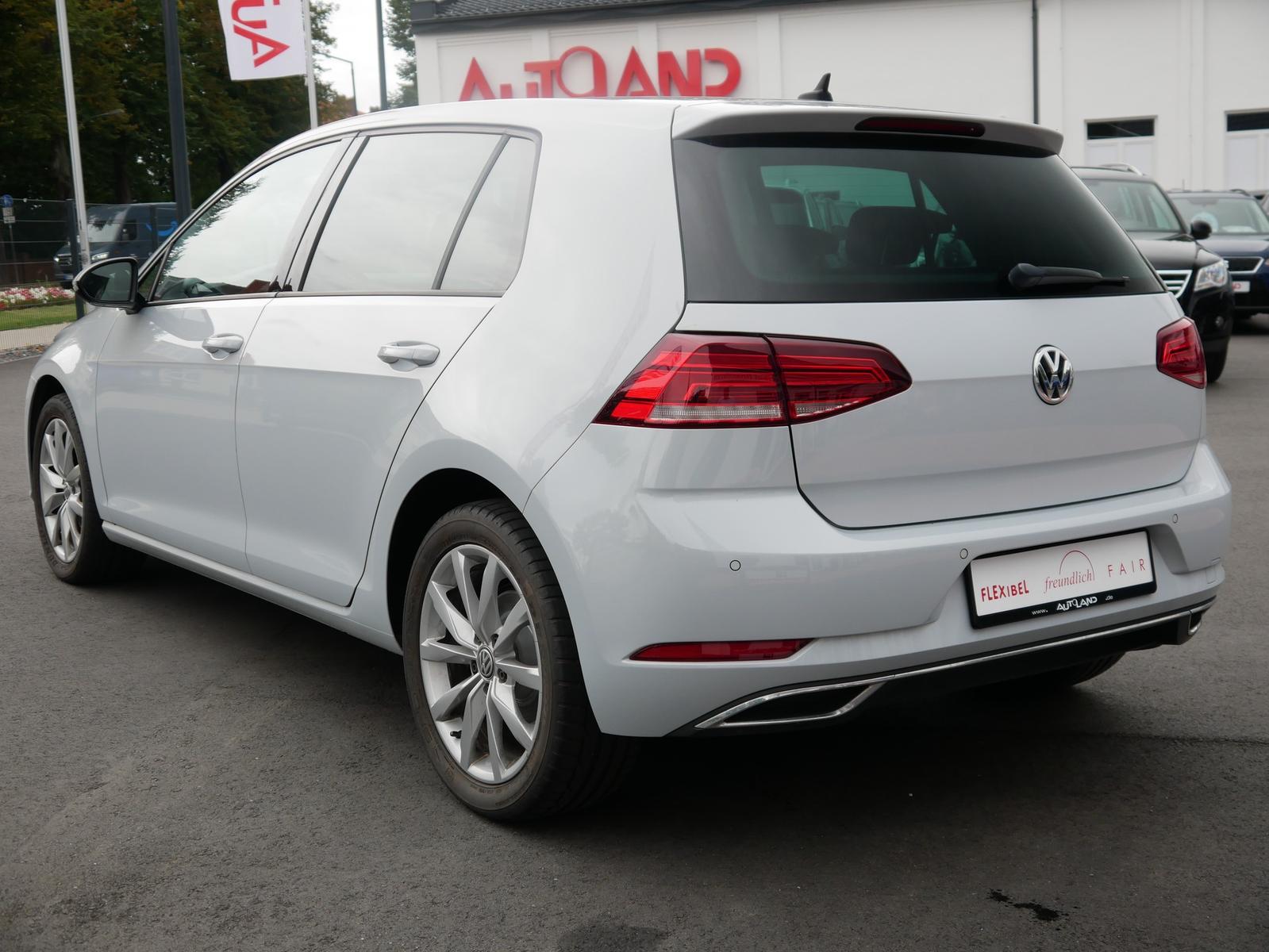 Volkswagen Golf VII 1.5 TSI Highline AHK LED Standheizung