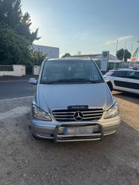 صورة 4 لـ 2004 Mercedes-BENZ VIANO