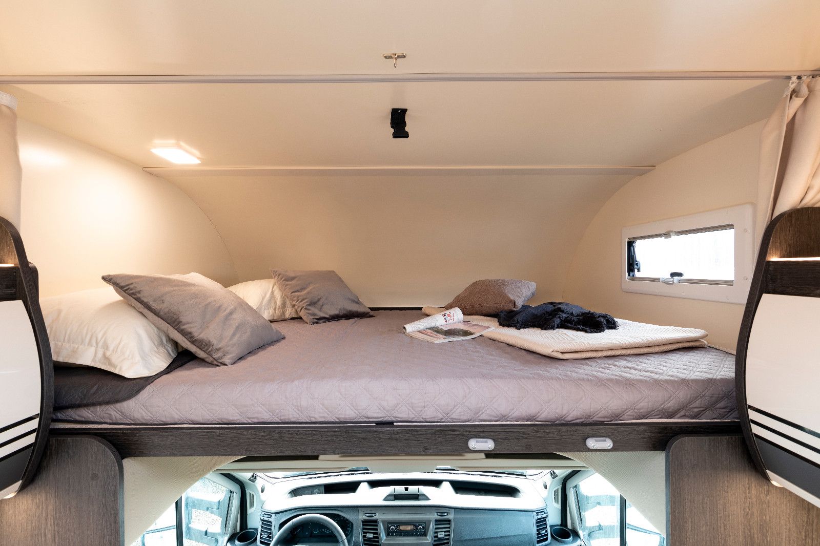 Fahrzeugabbildung Roller Team Kronos 277 M - 6.389€ sparen!