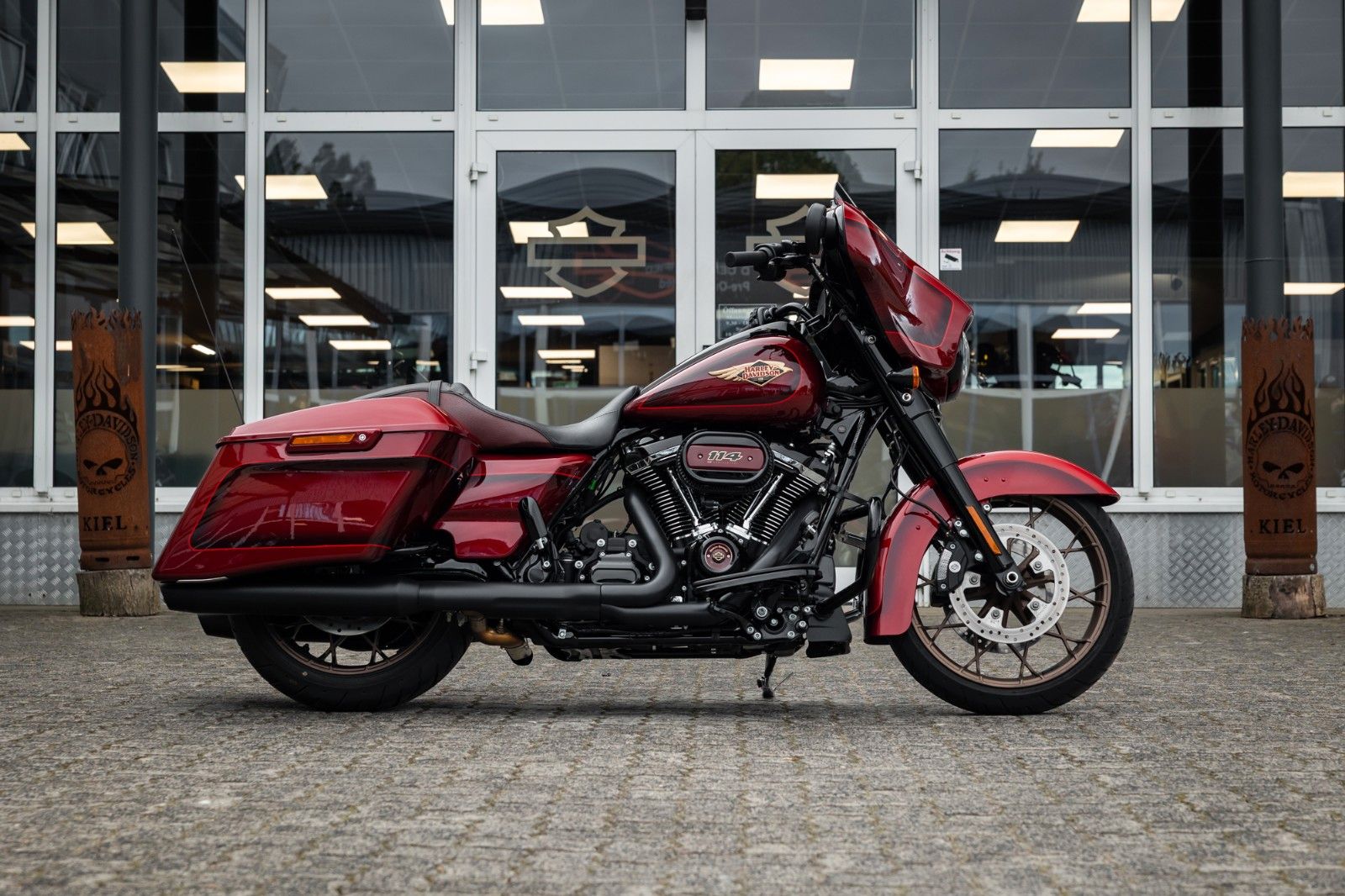 Fahrzeugabbildung Harley-Davidson FLHXS Street Glide 114 cui - 120th ANNIVERSARY