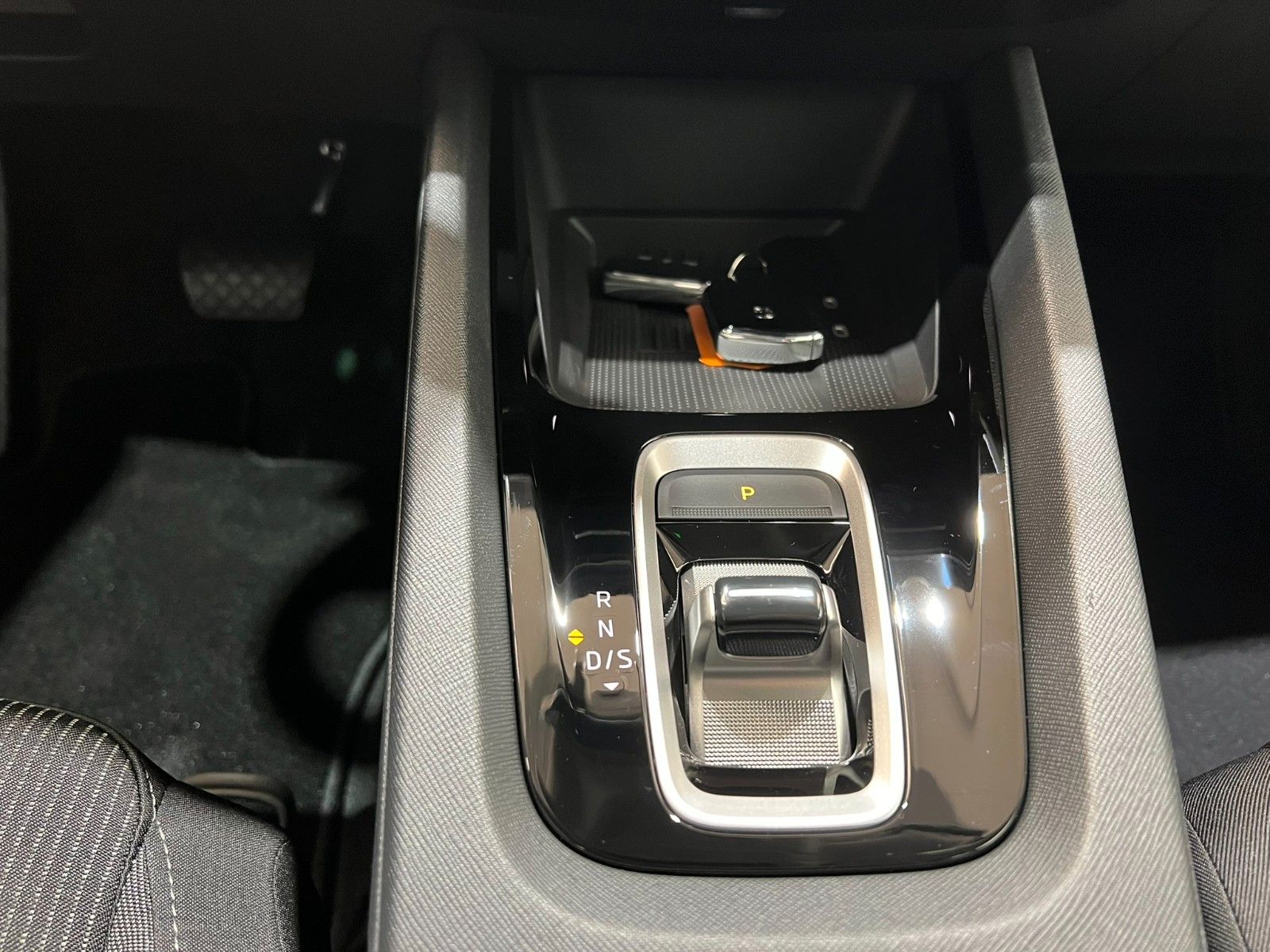 Fahrzeugabbildung SKODA Octavia 2.0 TDI DSG Selection Combi/AHK/ACC
