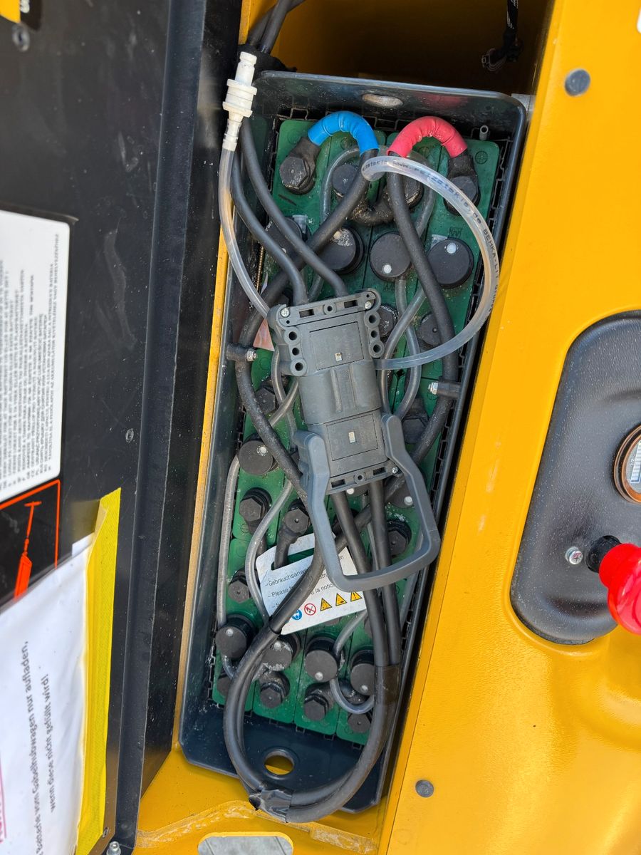 Fahrzeugabbildung Yale MS 12 AC / Triplex: 4m! / nur 180h! / 2014