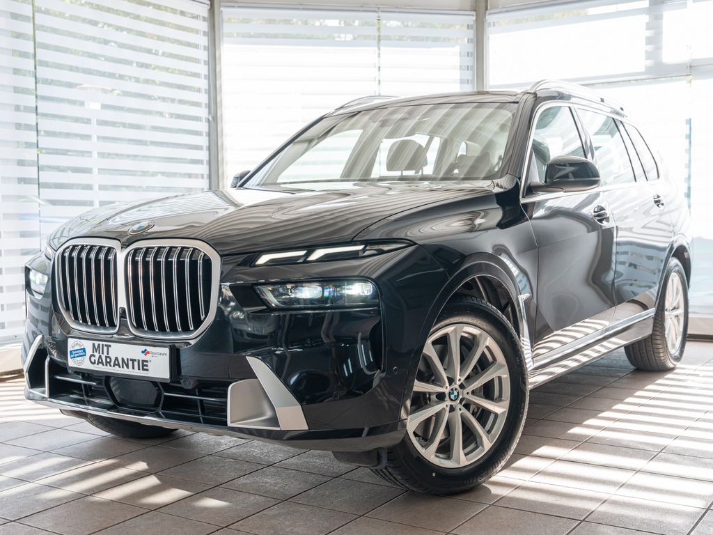 Image of BMW X7