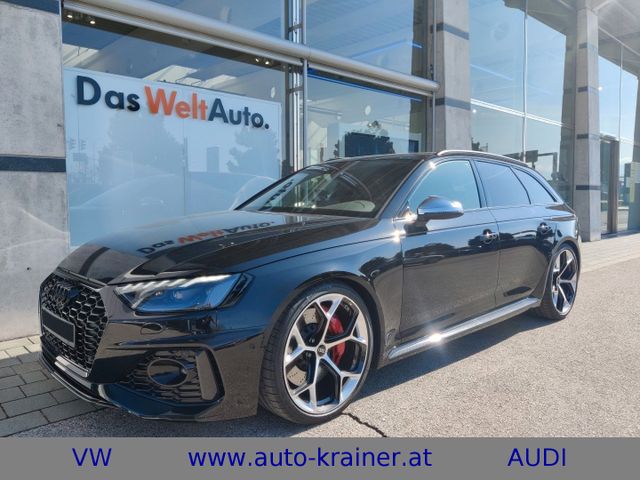 Audi RS 4 Avant 2.9 TFSI quattro / Vmax. 290 km/h