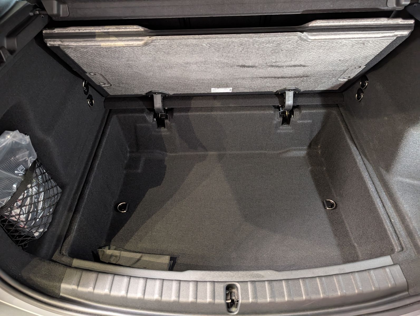 Fahrzeugabbildung BMW 218 Active Tourer d AHK Pano Cam Travel-Paket