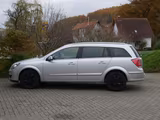 Opel Astra H Caravan Edition mit Mängeln - aus 2005: Kombi