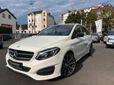 Mercedes-Benz B 180 Style 2.Hand Navi, Kamera, Sitzheizung - Mercedes-Benz B-Klasse Gebrauchtwagen in Bonn