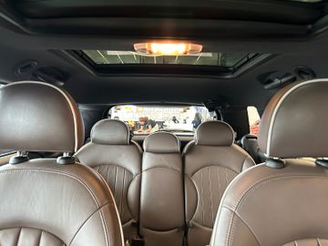 MYAUTOCENTER – Gebraucht- und Jahreswagen mit Werkstattservice in Pfaffenhofen MINI Cooper SD Countryman TEM*NAVI*PDC*PANO*XENON*