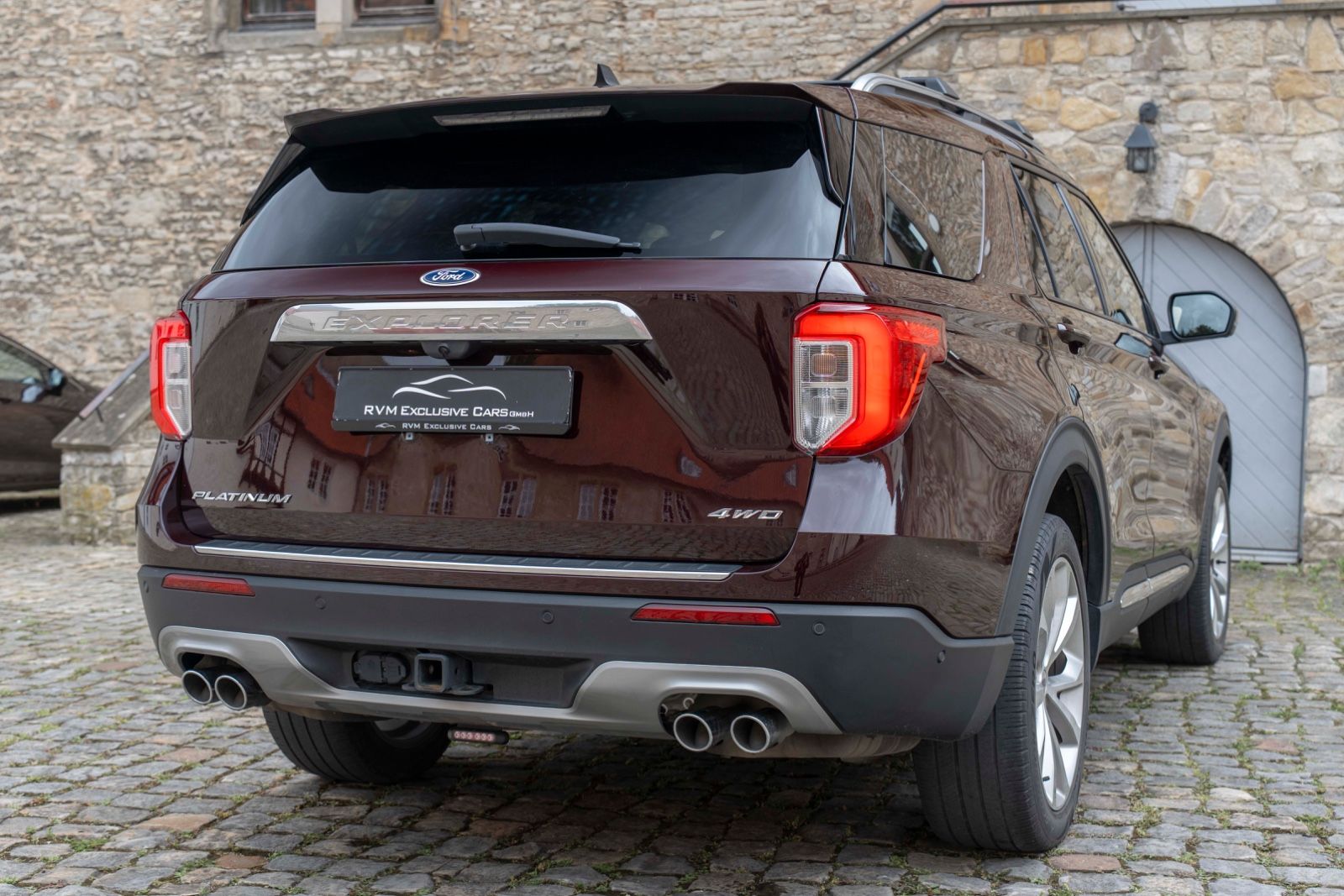 Fahrzeugabbildung Ford Explorer 3.0L Platinum PANO 360° B&O ACC AHK LED