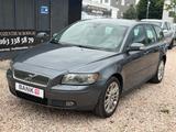 Volvo V50 Kombi 2.4i Edition**TÜV NEU** - Volvo V50: 2.4
