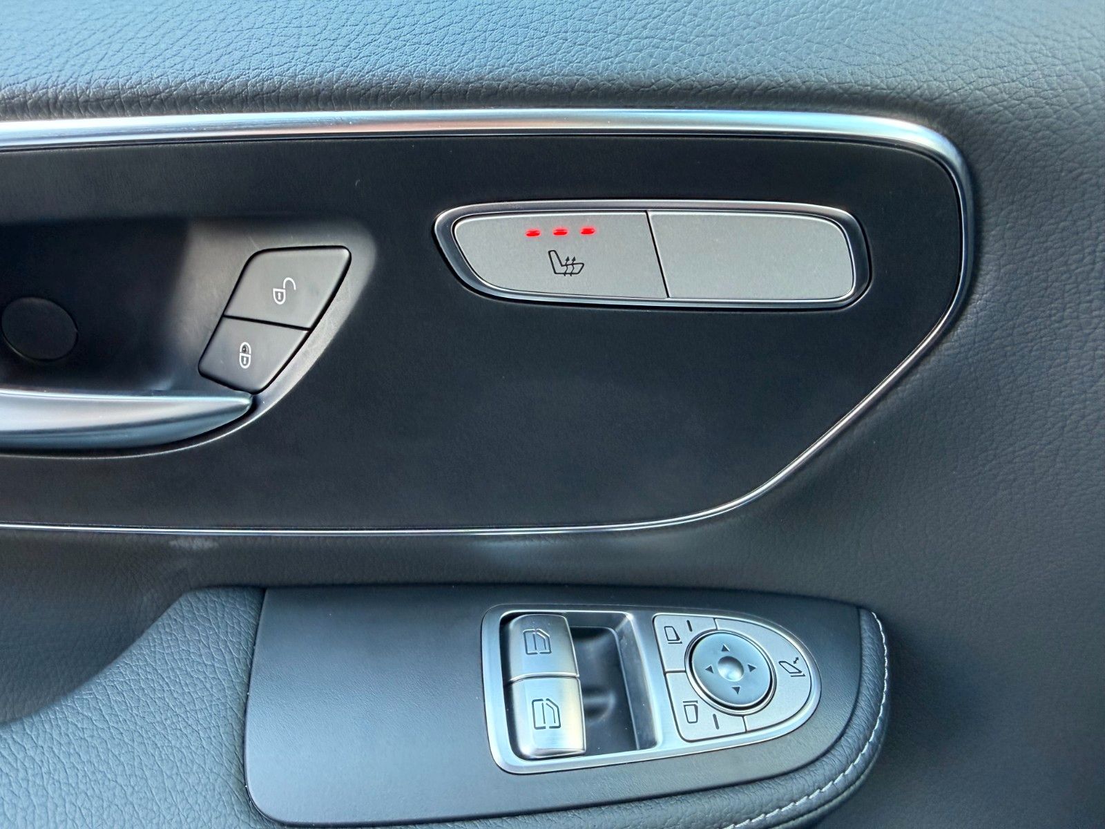 Fahrzeugabbildung Mercedes-Benz V 250 d AVA DISTRONIC 360Kamera elektr. Türen
