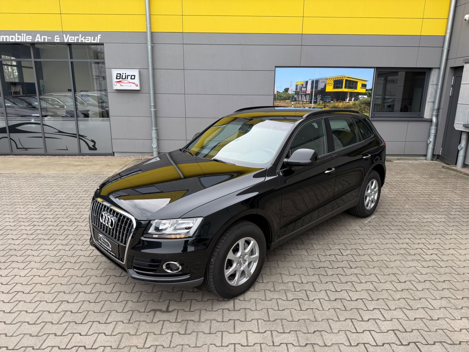 AUDI Q5 2.0 TDI 120 kW quattro/PANO/AUTOMATIK/SHZ/NAV