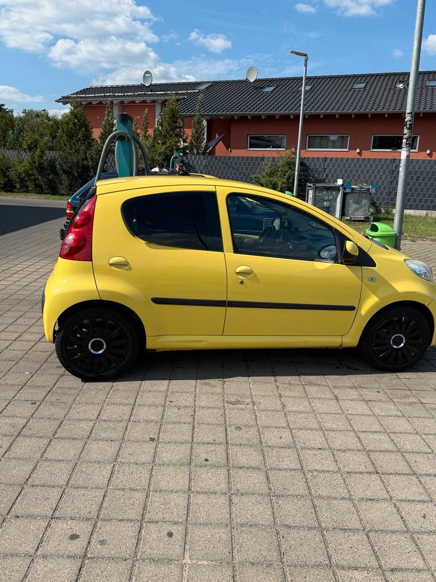 Peugeot 107 2010 — photo 5