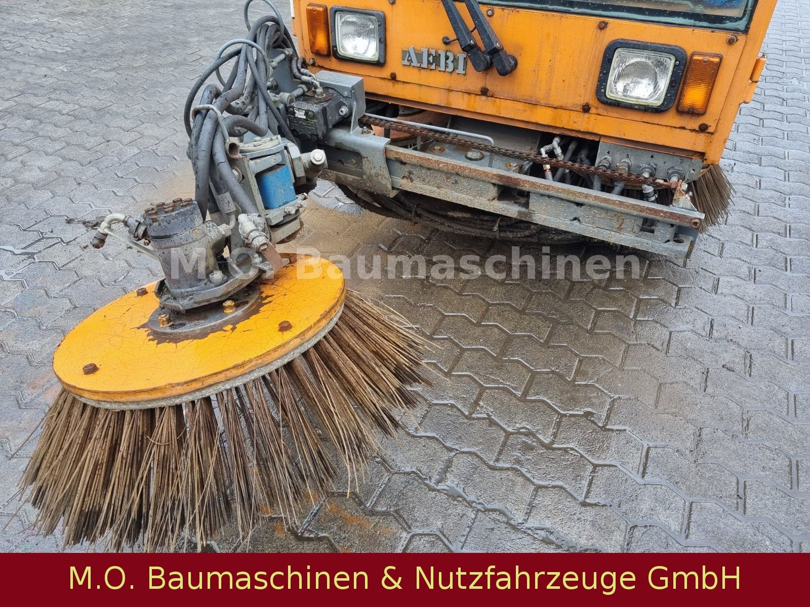 Fahrzeugabbildung Schmidt AEBI Bougie MFH 2200 / Kehrmaschine /