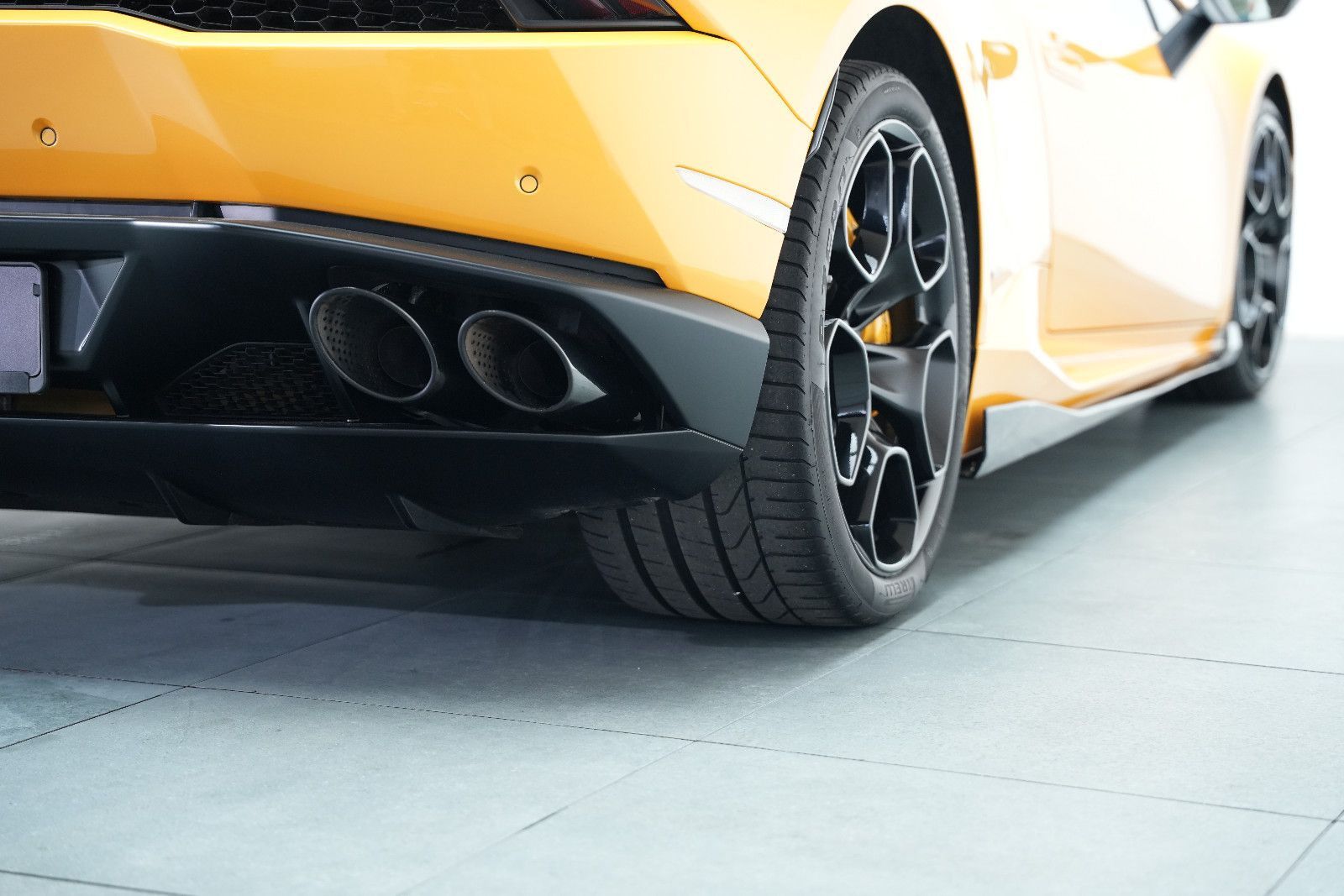 Fahrzeugabbildung Lamborghini Huracan Huracán /LIFT/KAMERA/CARBON/SCHALENSITZ/