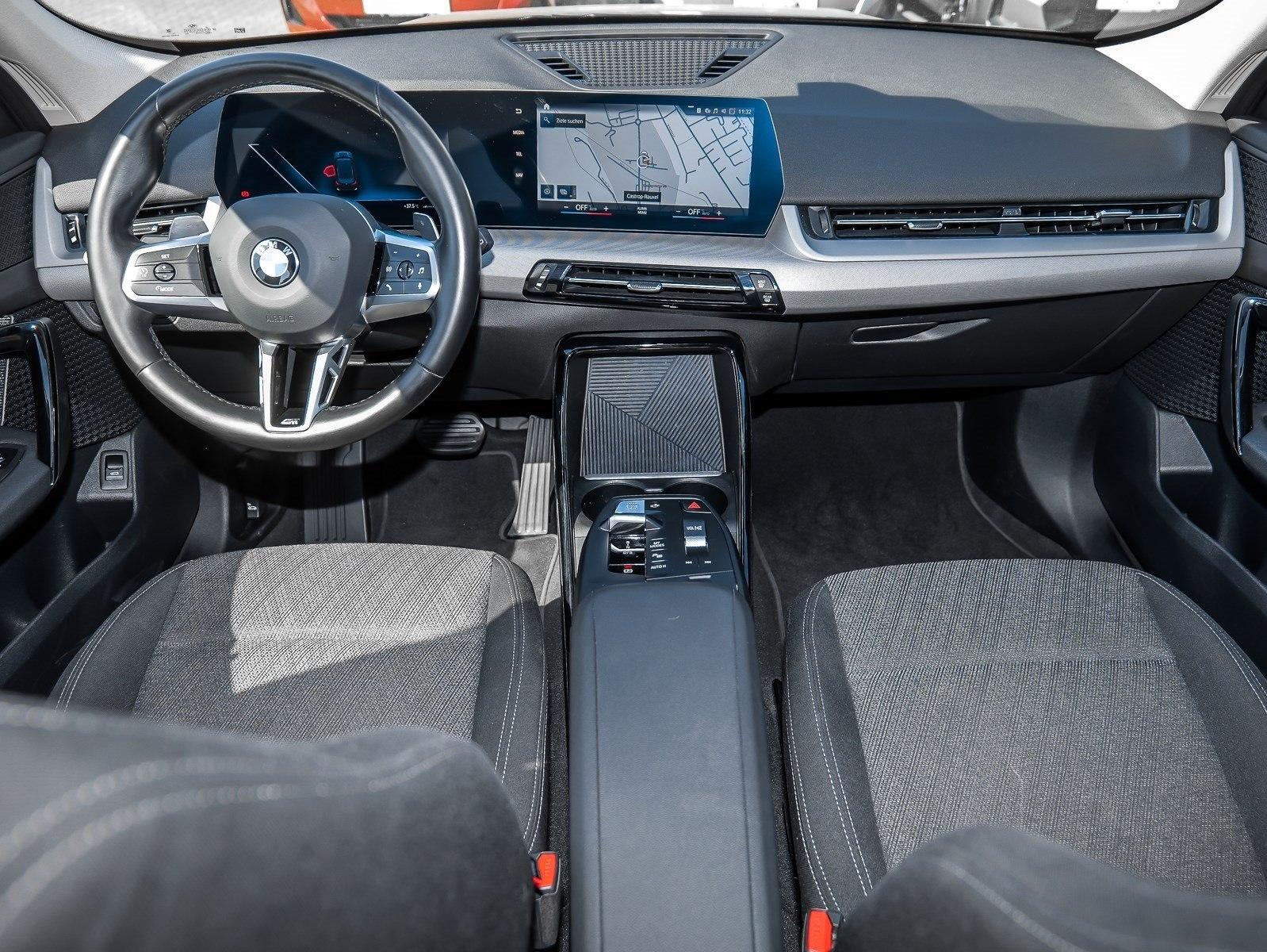 BMW X1 sDrive18d Navi RFK PA DAB Widescreen Sitzheiz