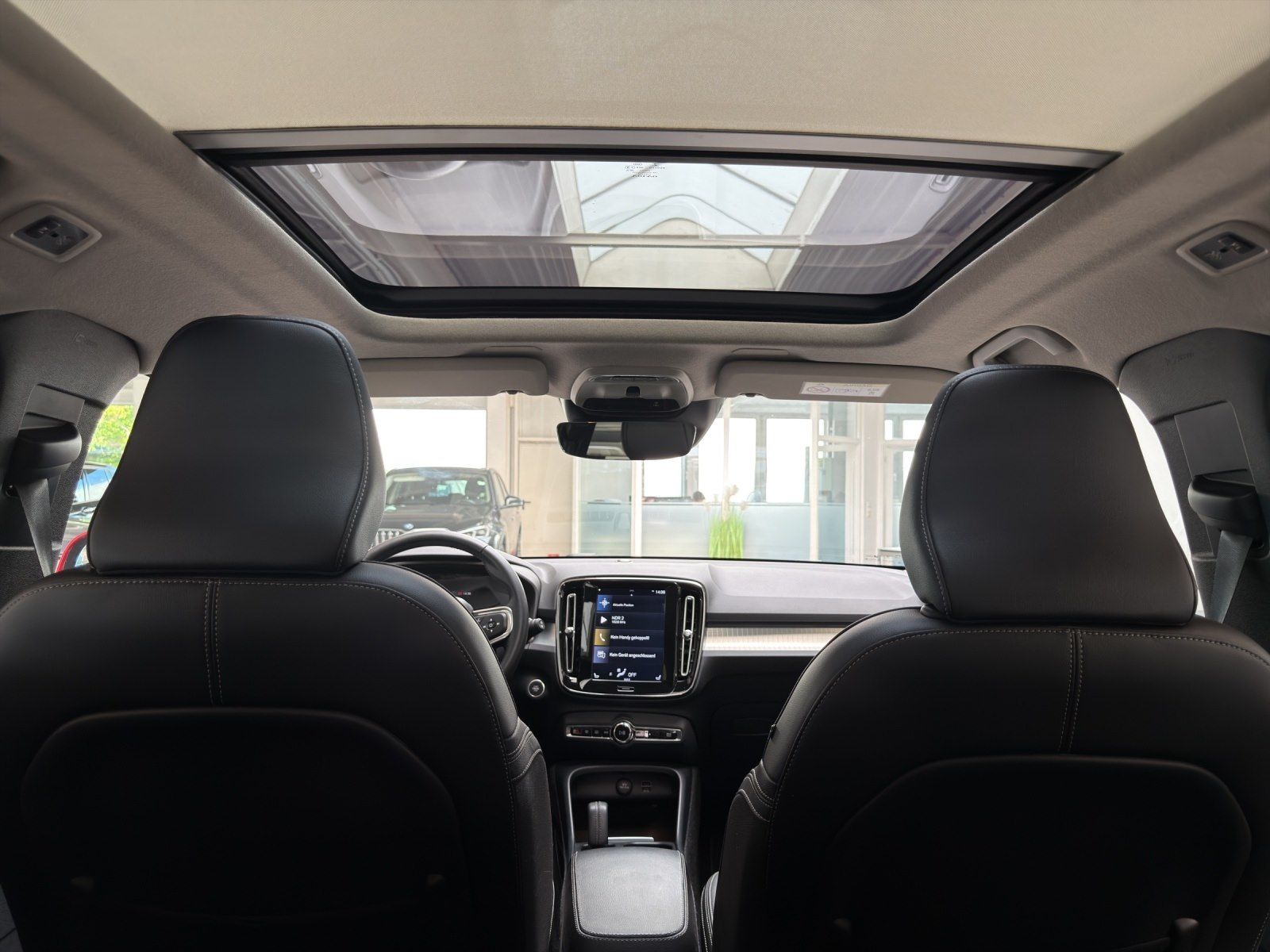 Volvo XC40 T4 Geartronic Momentum Pro Pano CarPlay W foto 15