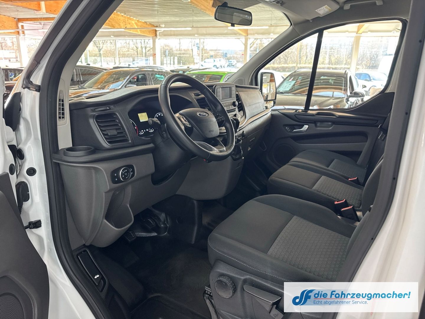 Fahrzeugabbildung Ford Transit Custom 320 L2 Trend Dyn. Kurvenlicht DAB