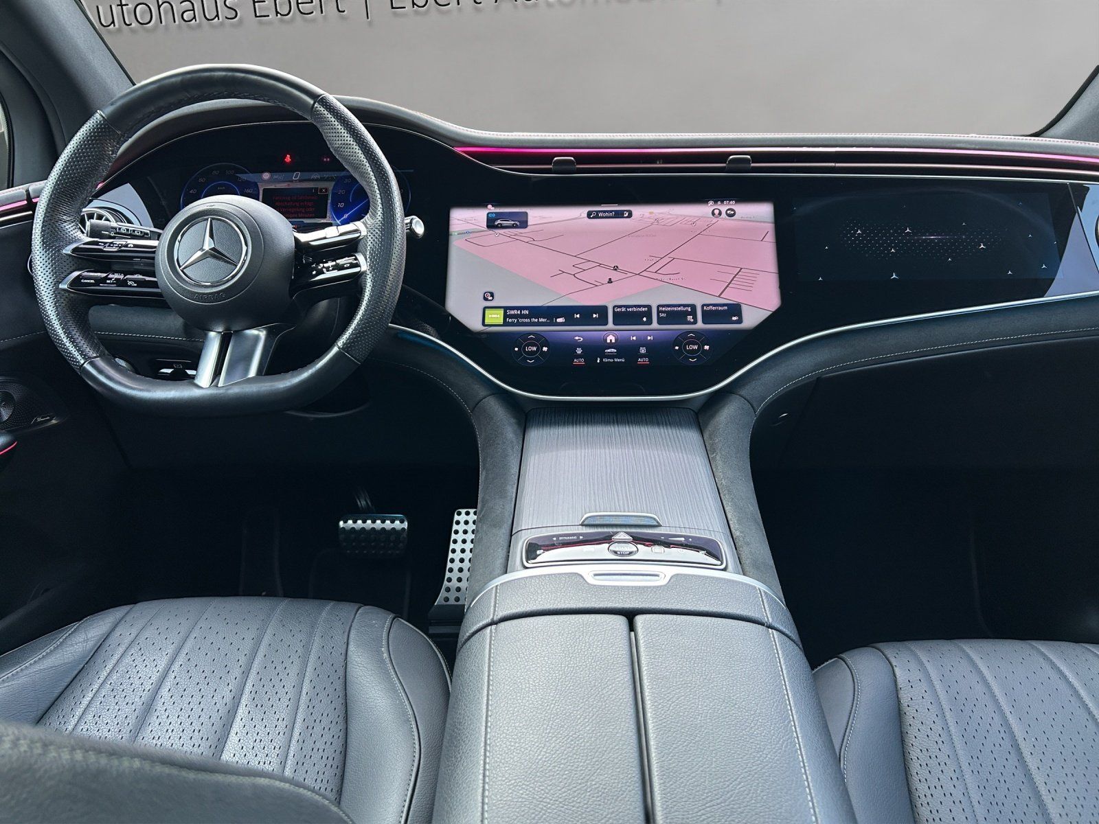 Fahrzeugabbildung Mercedes-Benz EQE350 4M SUV AMG Prem HYPER AIRMATIC AHK HAL WP
