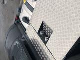 Mercedes-Benz Actros 1851 LS 4x2 KlimaA Navi SpurH Luft AUT - Pkw-Anhänger