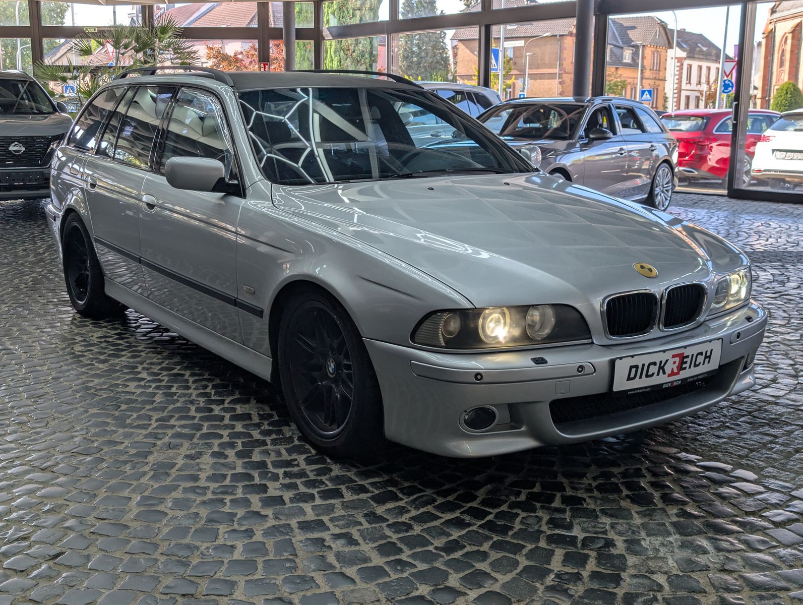 Fahrzeugabbildung BMW 530 i 3.0 Shadow M Sport LPG*MEMO*TEMP*SHZ*XENON