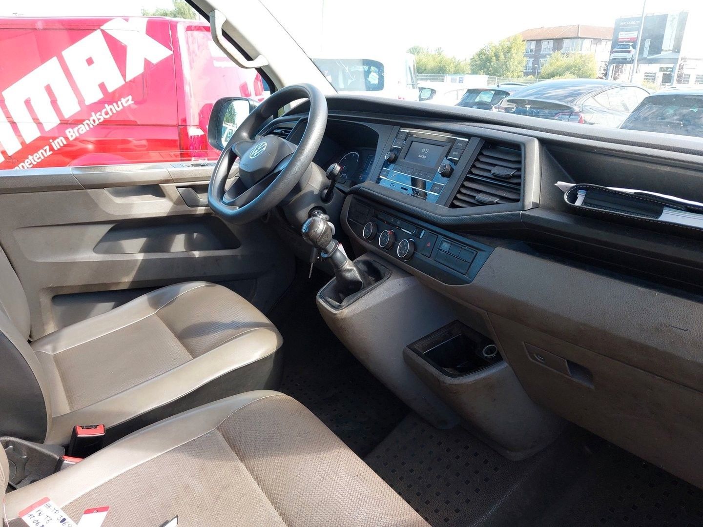 Fahrzeugabbildung Volkswagen T6 Kombi 2.0TDI 9-SITZE KLIMA TELVOR FLÜGELTÜREN