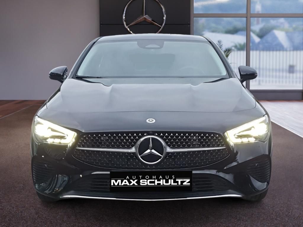 Fahrzeugabbildung Mercedes-Benz CLA 180 Shooting Brake AHK*Navi*PDC*el.Heck*LED