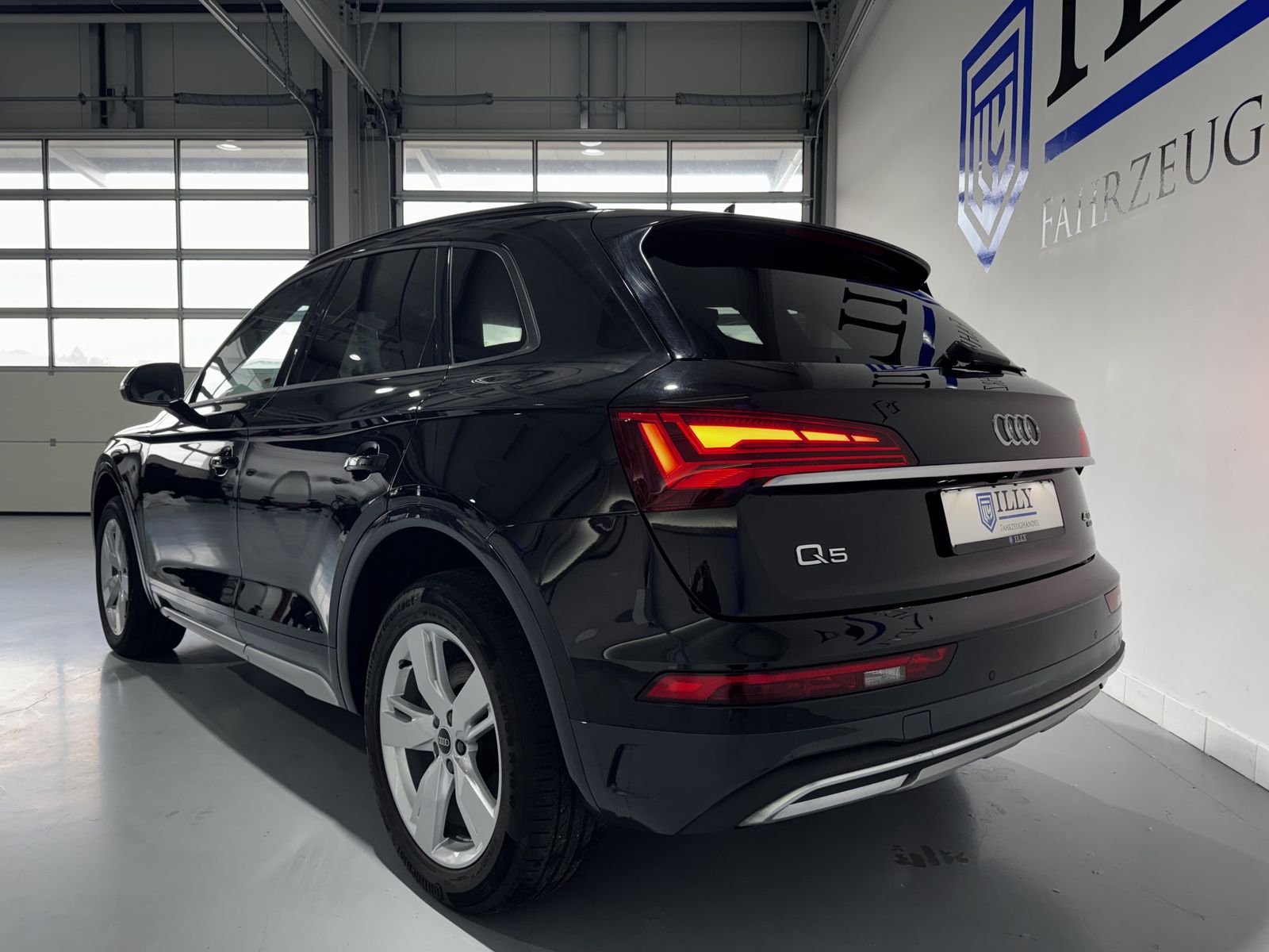 Fahrzeugabbildung Audi Q5 40 TDI*Quattro*LED*Cam*Audi Anschlussgarantie