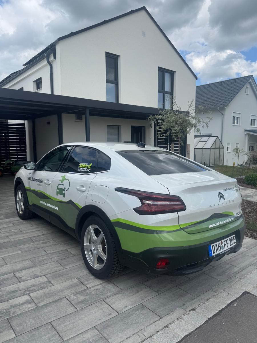 Citroën ë-C4 X, Head up, Navi, Standheizung