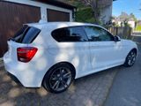BMW 1er F21 118d M-Paket, Sportbremse, Hifi - BMW 118: 1er 118d