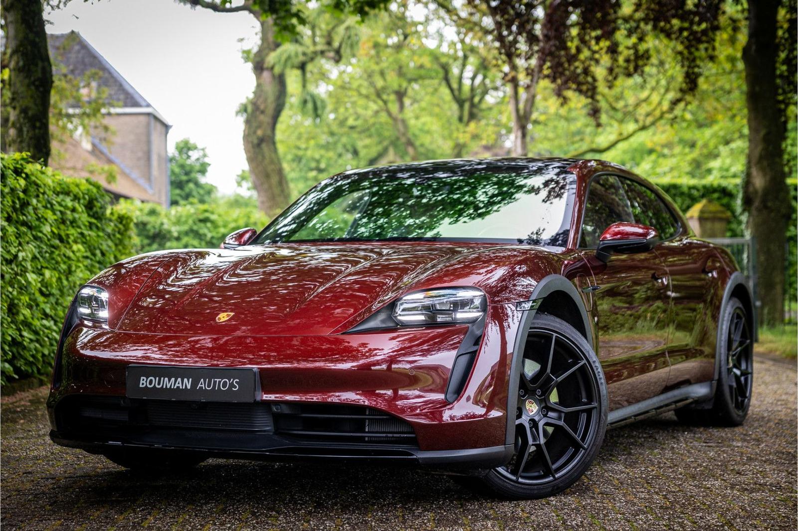 Porsche Taycan Cross Turismo 4 93 kWh Panorama 18-Wegs S