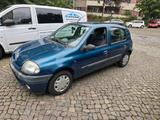 Renault Clio 1.2 benzin Preis 650 - Renault Clio aus 2000: 1.2