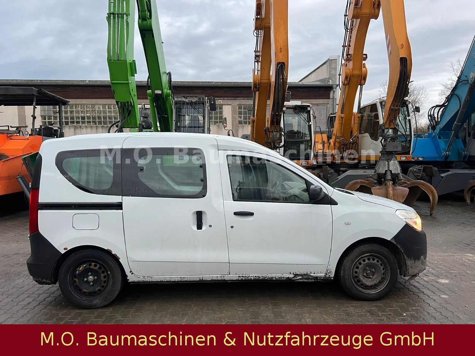 Fahrzeugabbildung Dacia Dokker / 1,6 / Benzin /