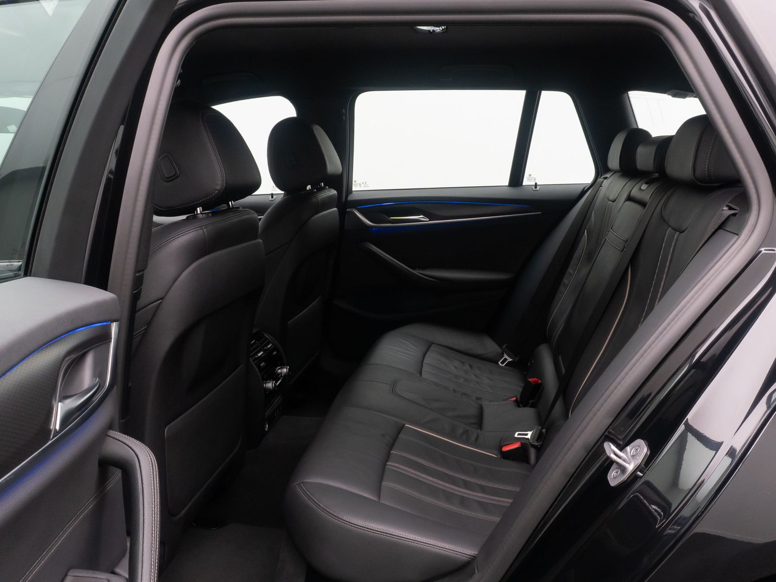 Fahrzeugabbildung BMW 520d xD M Sport Kamera DAB HiFi Lenkrhzg Komfort