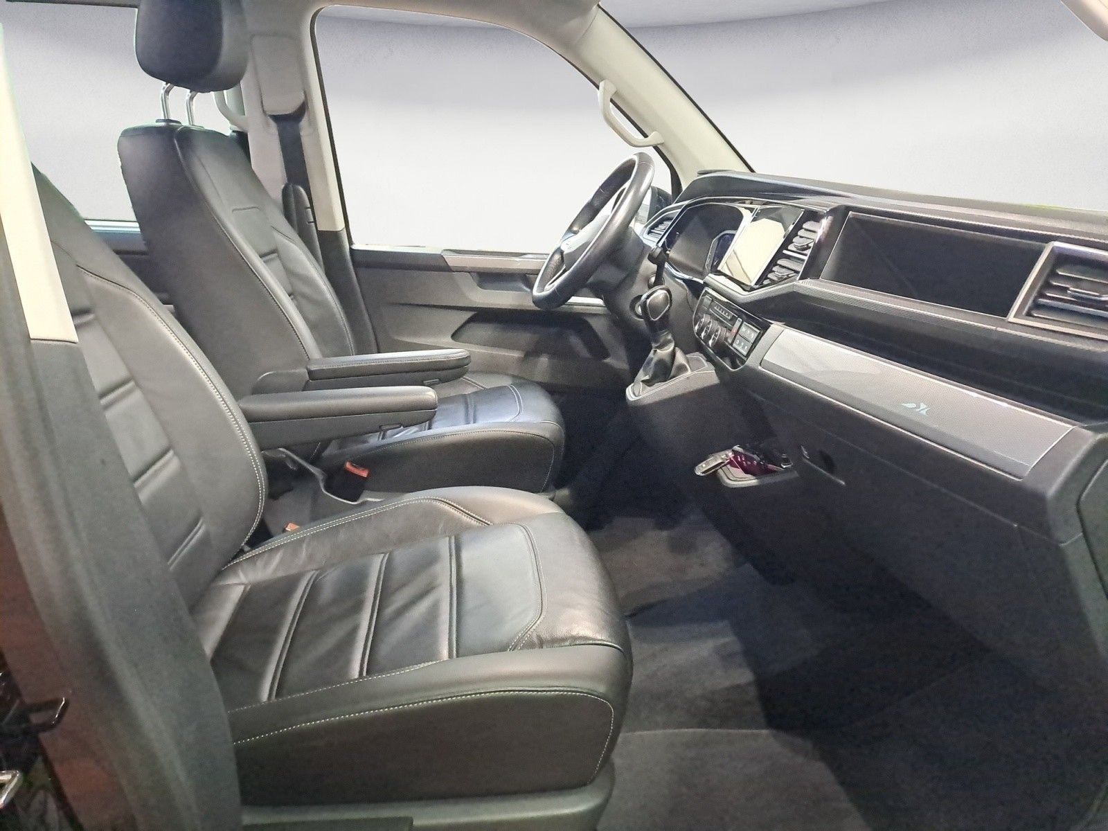 Volkswagen T6 Multivan - Bild 9