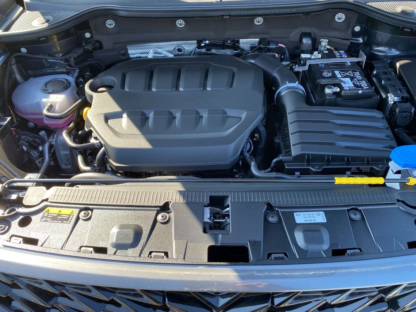 Fahrzeugabbildung CUPRA Ateca Basis 4Drive 2.0 TSI EU6e Navi Digitales C